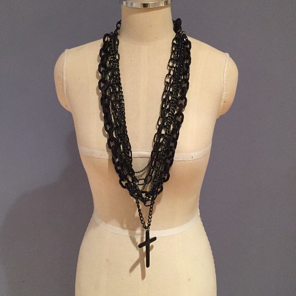 Black Long Chain Necklace w Cross - Picture 1 of 4